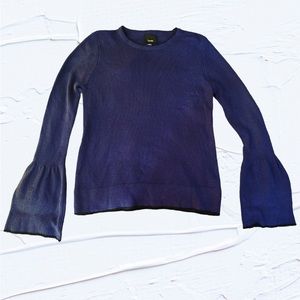 Lumiere Women’s Medium Bell Sleeve Sweater